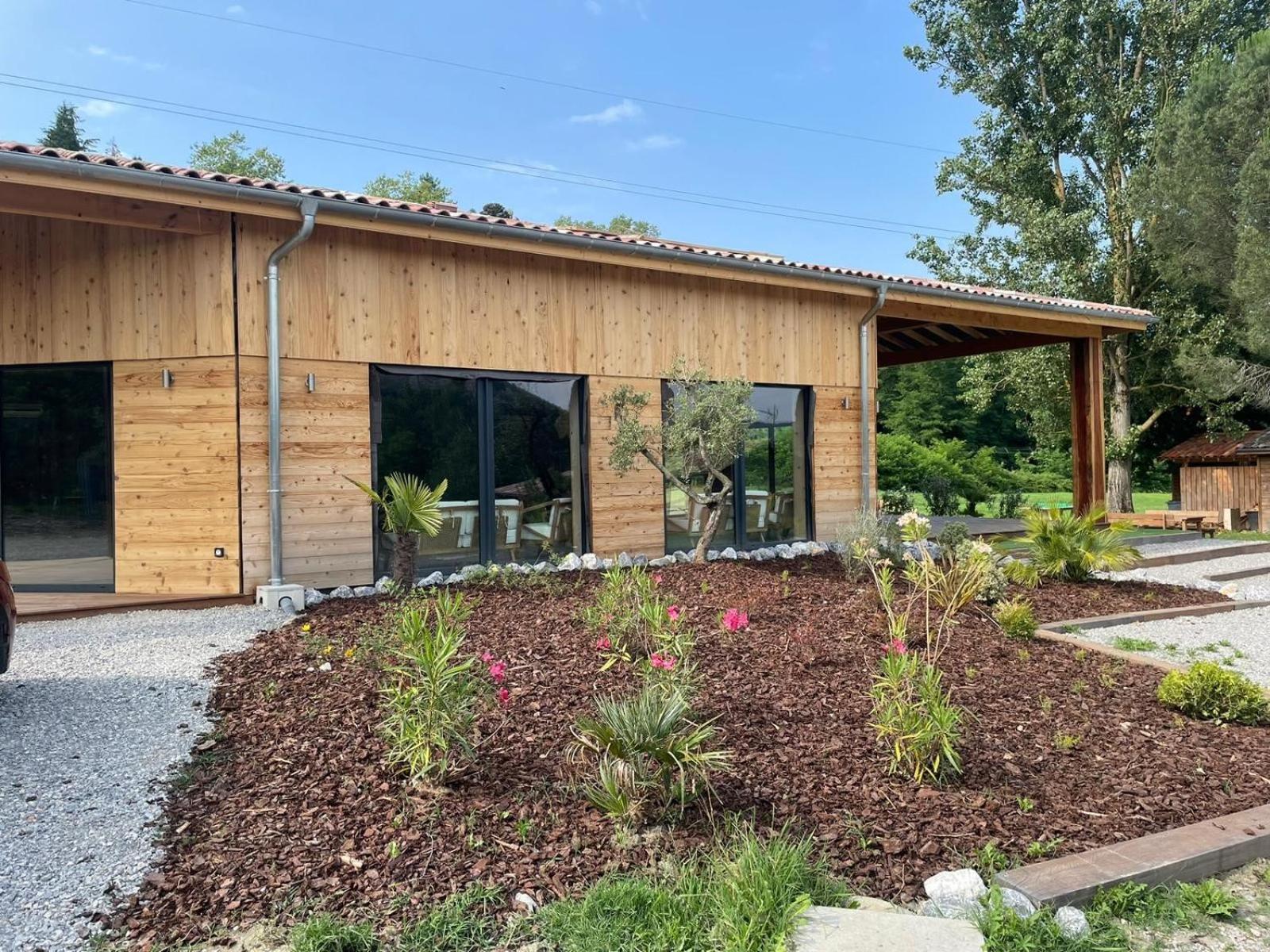 Les Chalets Montrejeau Luaran gambar