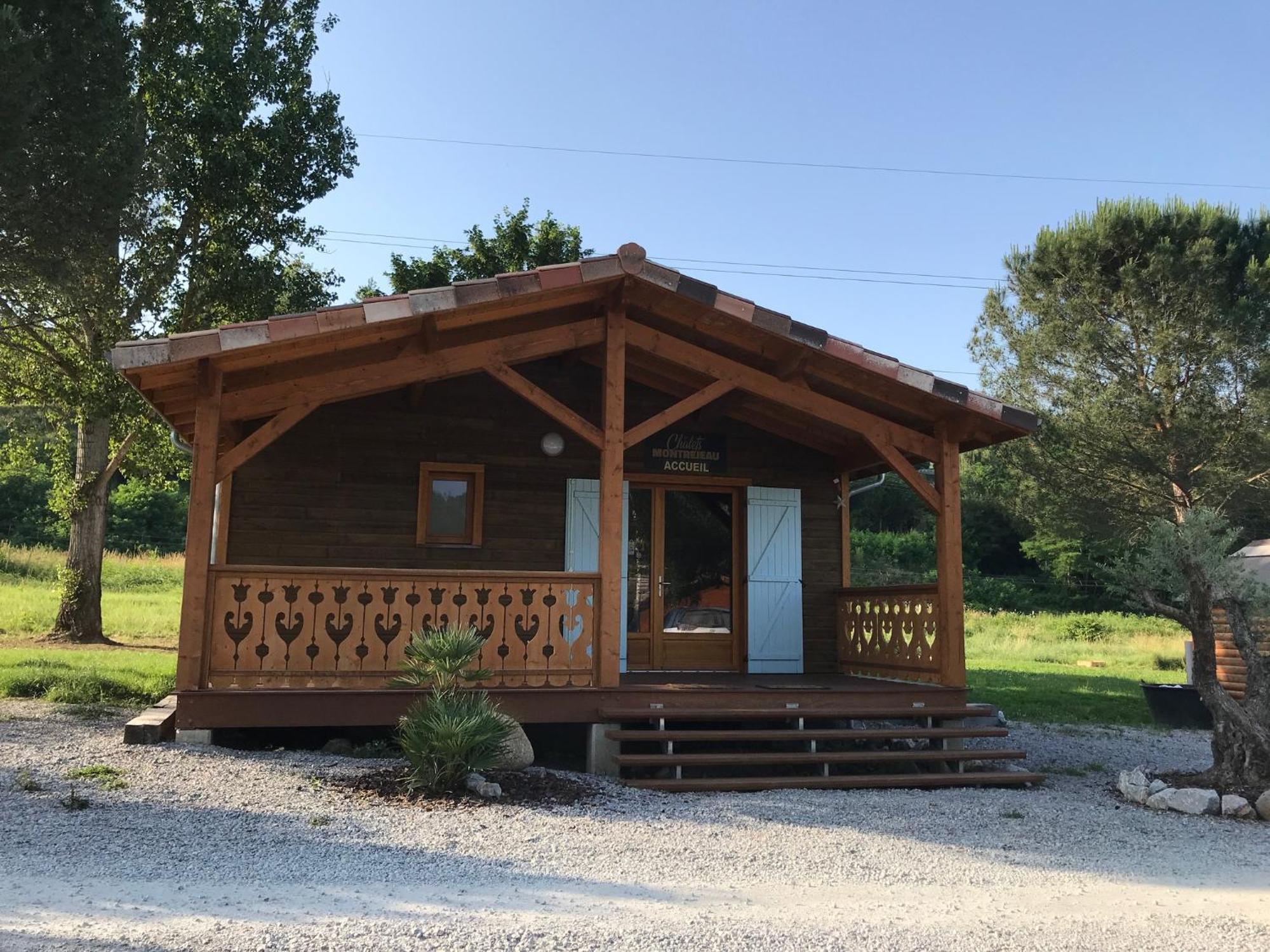 Les Chalets Montrejeau Luaran gambar